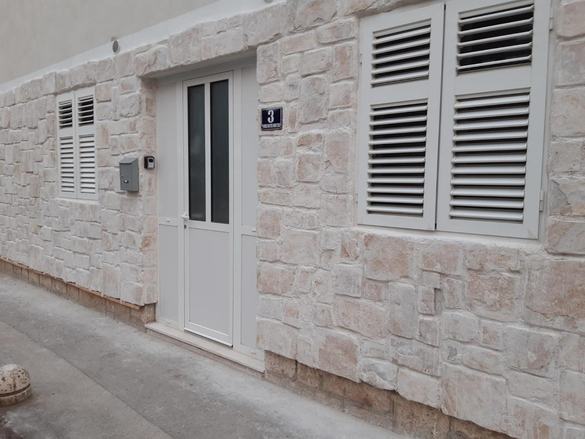 Studio Apartments Ana & Mia Vis Ngoại thất bức ảnh